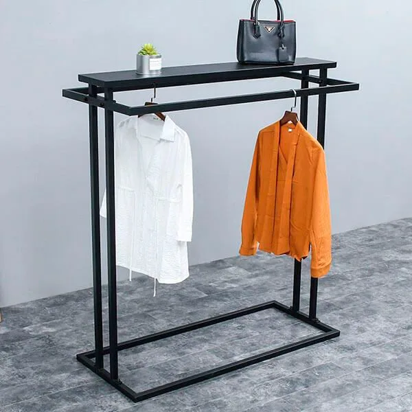 Стойка для одежды металлическая