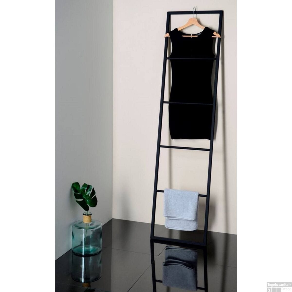 Стойка для одежды металлическая в стиле Лофт StepLoft Ward-140